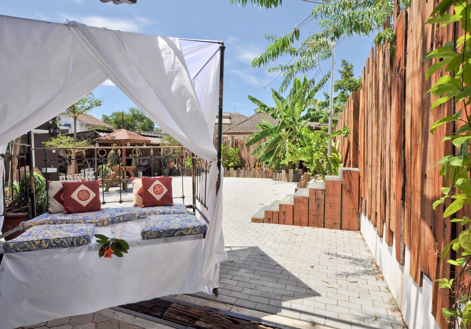 Npf Bali Villa Ipoh Exteriör bild